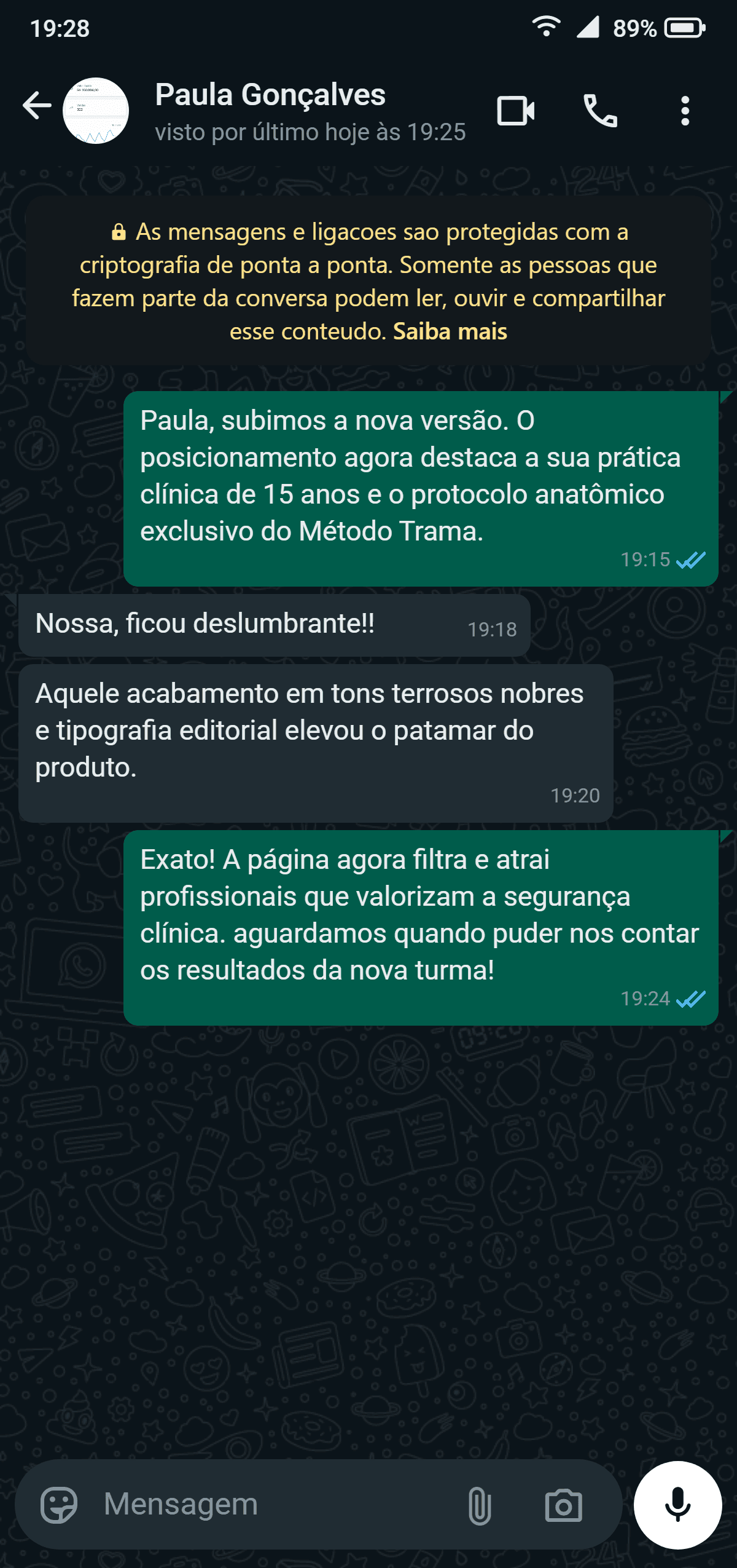 Registro real de bastidor no WhatsApp validando o novo posicionamento visual de alto padrão